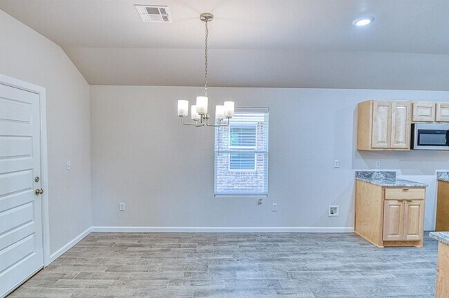 Building Photo - 2723 Varenna Ln