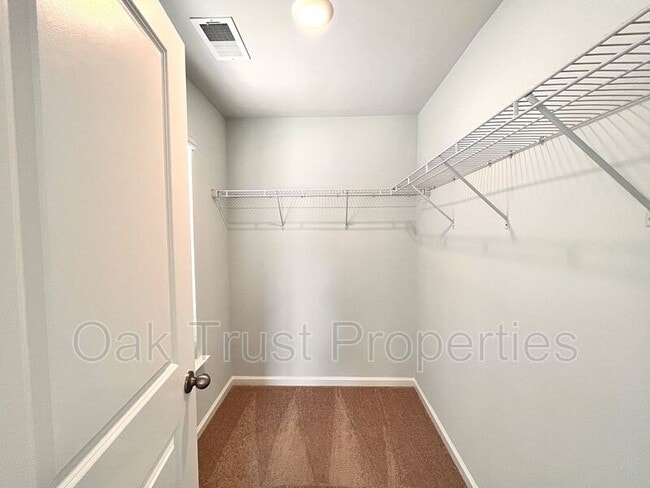 Building Photo - 129 Spencer Cir