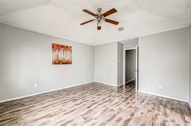 Building Photo - 14110 Taco Ct