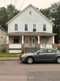 Building Photo - 77 St Clair St