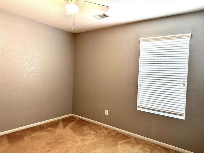 Building Photo - 16763 N Blue Jay Dr