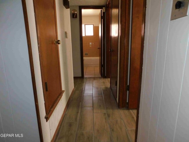 Building Photo - 11249 War Feather Dr