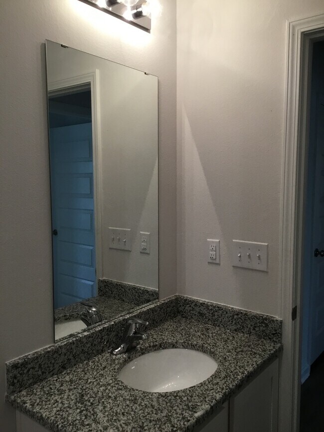 Building Photo - Beautiful 3/2 Family home in Beulah- Close to Navy Federal Credit Union Main Campus!