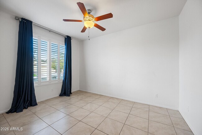 Building Photo - 2543 W Arroyo Way