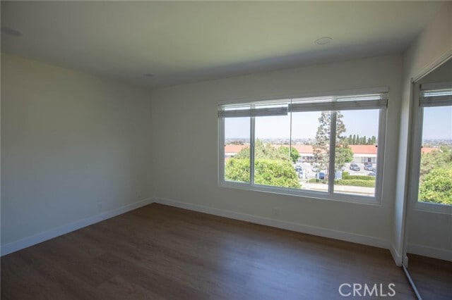 Building Photo - 2933 Oakwood Ln