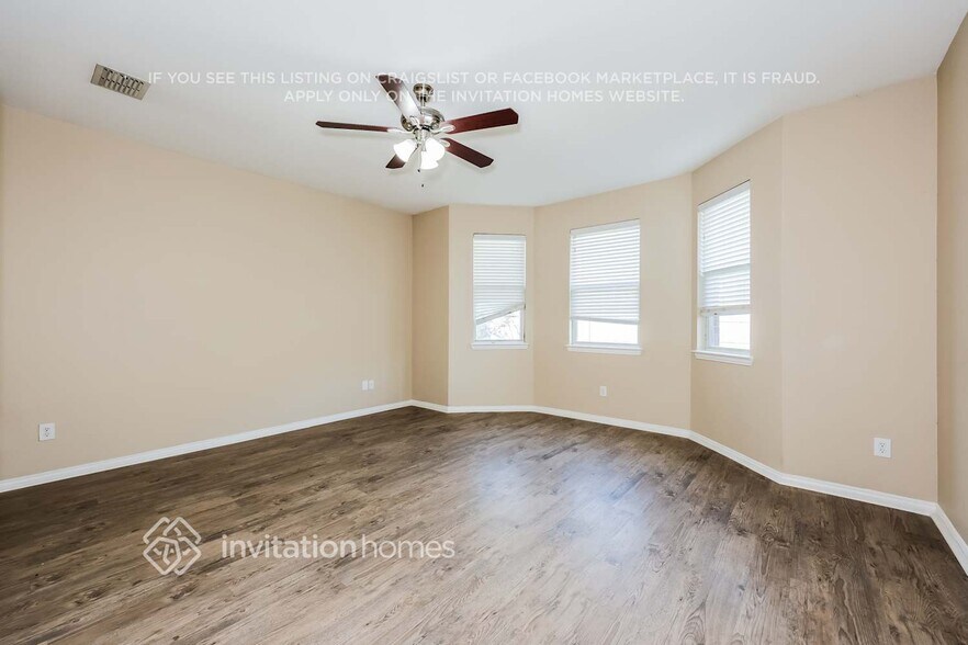 Building Photo - 932 Matagorda Ln