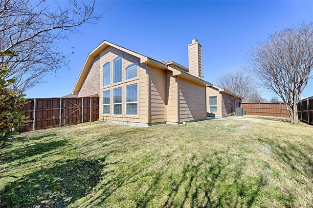 Building Photo - 1624 Summerfield Dr