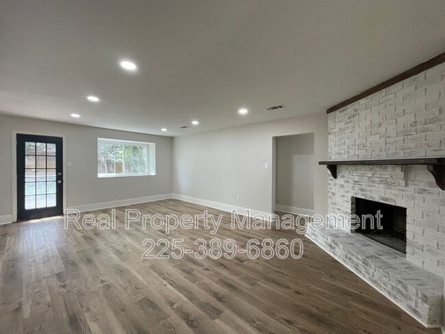 Building Photo - 13701 Gentilly Ct