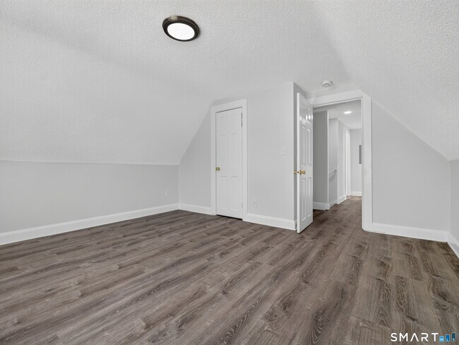 Building Photo - 111 Laurel Hill Ave
