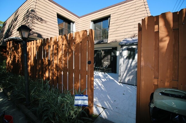 Building Photo - 326 Jupiter Lakes Blvd