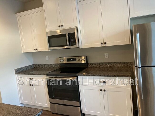 Building Photo - 622 Dobhill Ln