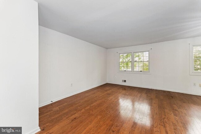Building Photo - 15 Prairie Rose Ct
