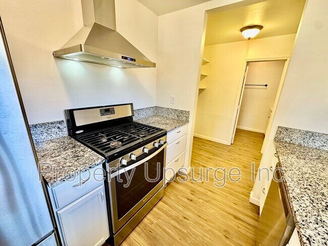 Building Photo - 1516 Yale Ct