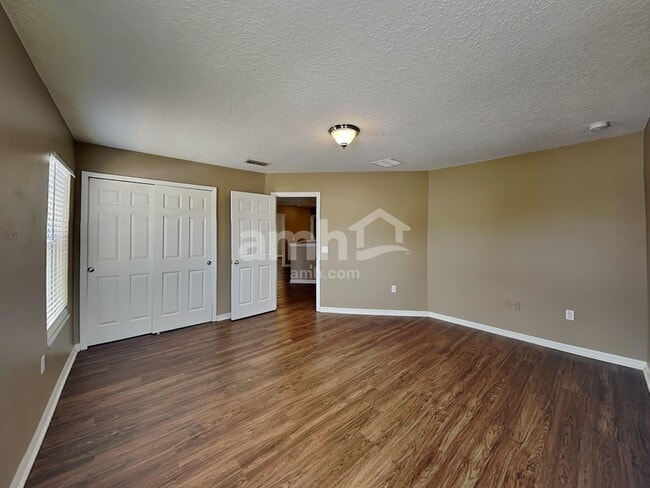 Building Photo - 309 Verdi St