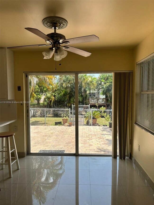 Building Photo - 6427 SW 132nd Ct Cir