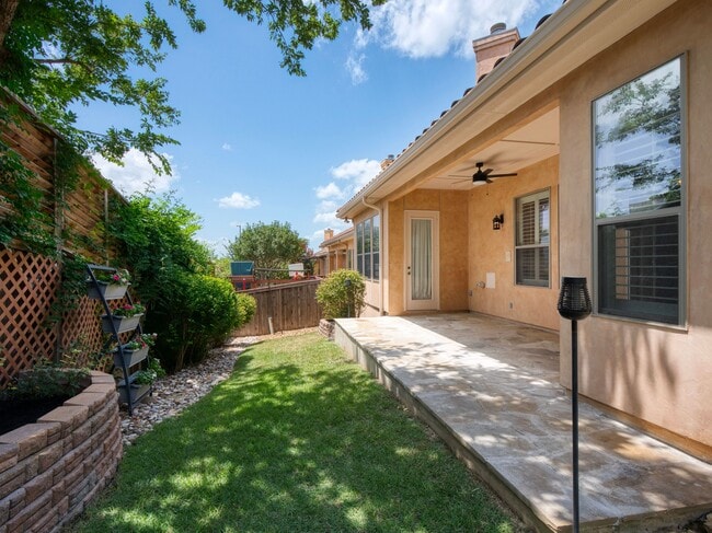 Building Photo - 16026 Huebner Bluff