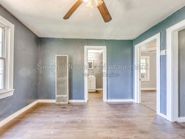 Building Photo - 1524 SW Binkley St