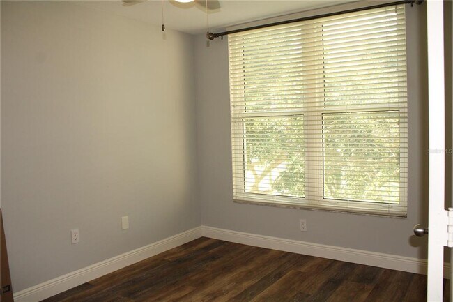 Building Photo - 4410 Fairways Blvd