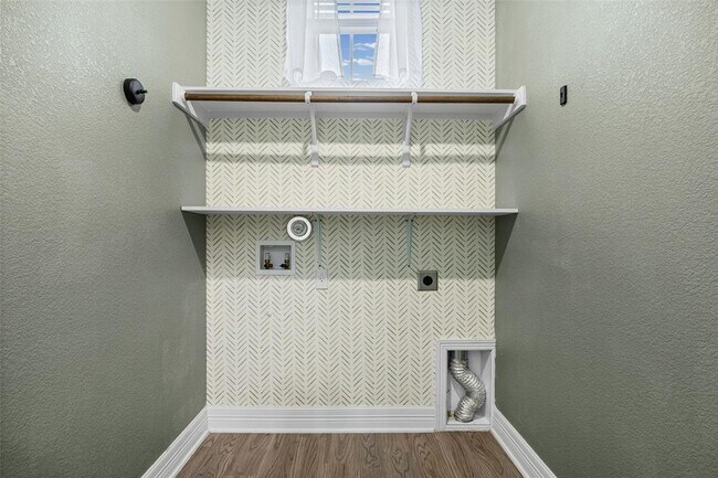 Building Photo - 124 White Steppe Way