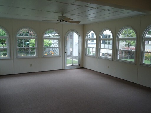 Building Photo - Coming Soon!  Historic and Gorgeous in Middletown - Spacious and Convenient!