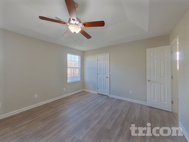 Building Photo - 4 Sweetberry Ct