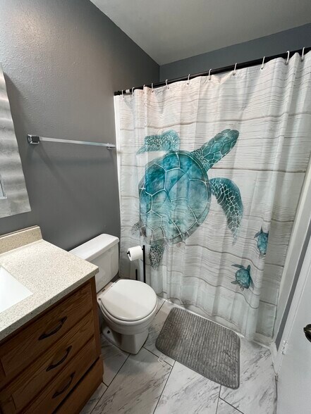 Upstairs Bathroom - 3751 Pendleton Ave