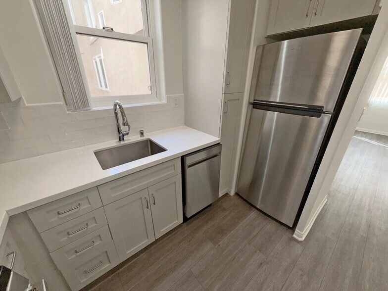 Building Photo - 4638 Sepulveda Blvd