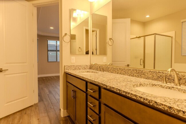 Building Photo - 9701 E Spiral Ave