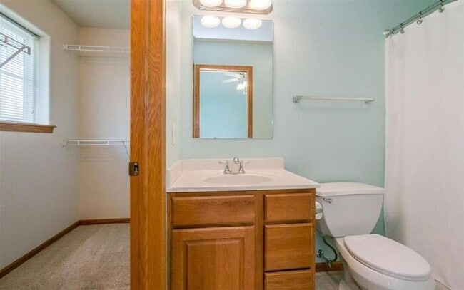 Building Photo - $1,975 | 3 Bedroom, 2.5 Bathroom Town Home | Pet Friendly* | Available for an August 1st, 2026 Mo...