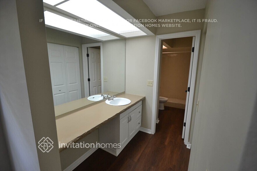 Building Photo - 4826 Canterbury Dr