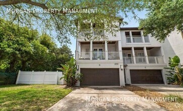 Building Photo - Elegant Townhome in Casa Del Mar Jacksonvi...