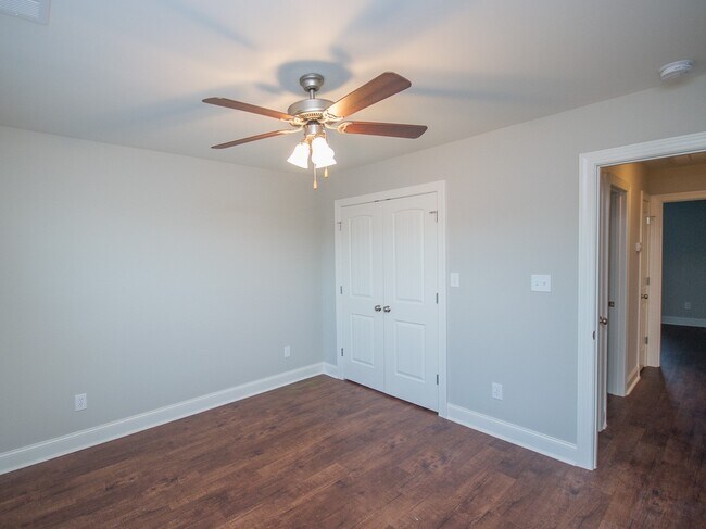 Building Photo - 17846 Sallows Dr