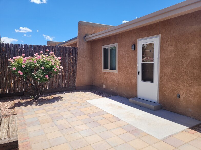 Building Photo - 1319 Pacheco Ct