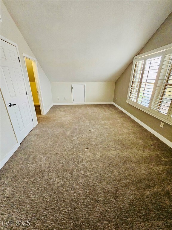 Building Photo - 777 Valley Rise Dr