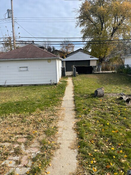 Building Photo - 3894 N 93rd St