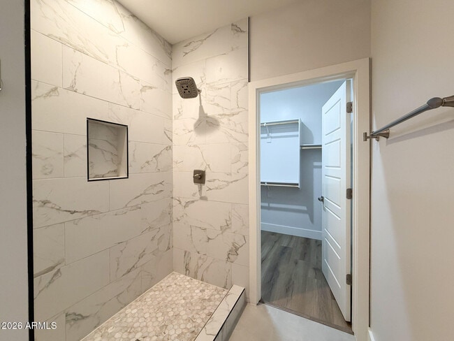 Building Photo - 5145 E Hash Knife Draw Rd