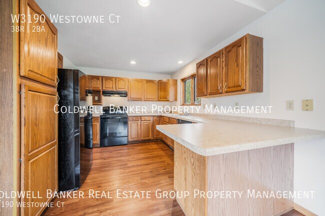 Building Photo - W3190 Westowne Ct