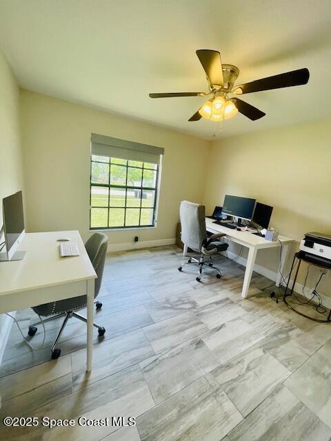 Building Photo - 878 Yorktowne Dr