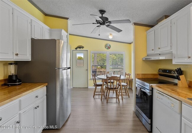 Building Photo - 6901 Richard Dr