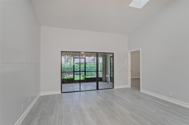 Building Photo - 802 Bannock Terrace