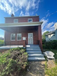 Building Photo - 5032 East Capitol St NE