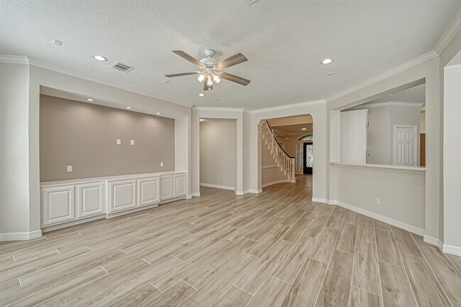 Building Photo - 18 Turtle Creek Manor