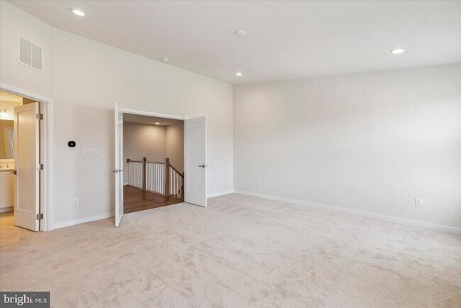 Building Photo - 15 Tamarack Cir