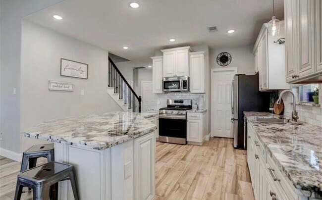Building Photo - 26214 Christen Canyon Ln