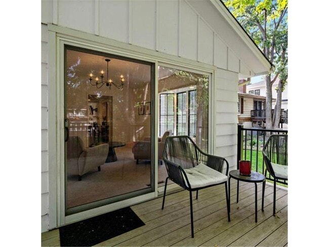 Building Photo - 4520 Vandervork Ave