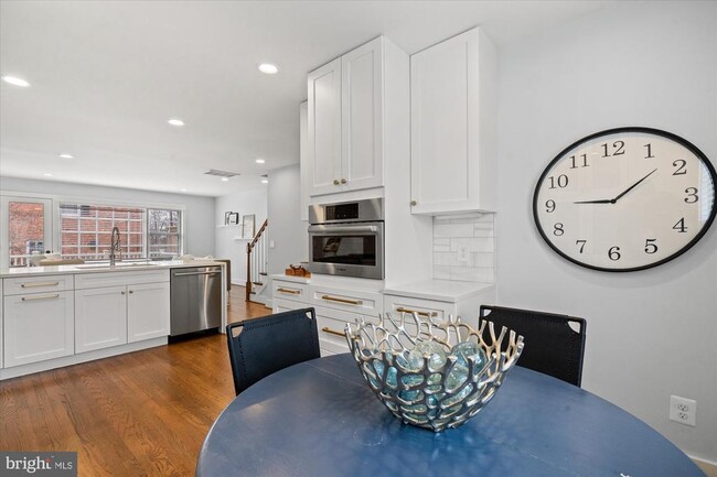 Building Photo - 222 Green St