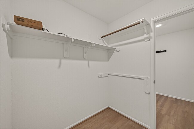 Building Photo - 2701 Sagedale Dr