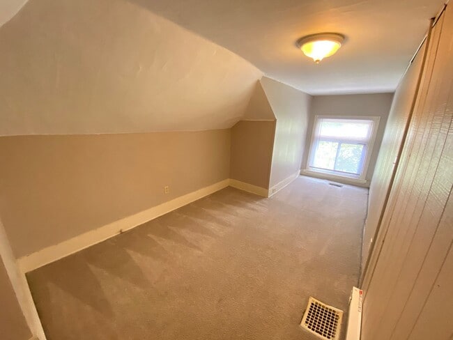 Building Photo - Neil Ave 1462-1464 HHR