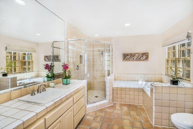 Building Photo - 3756 Foothill Rd