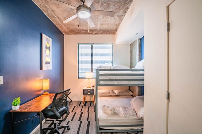 Building Photo - 888 N 4th St